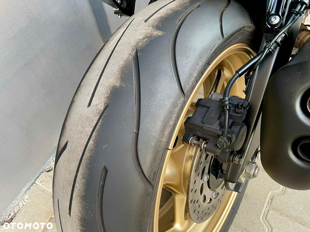 Yamaha FZ8 - 8