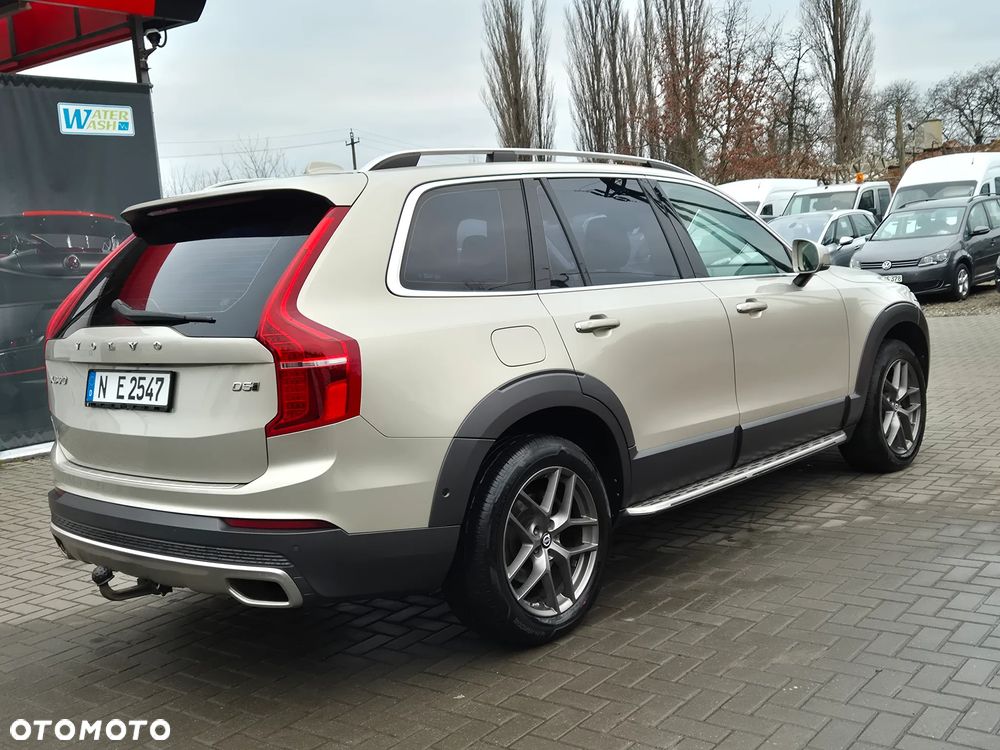 Volvo XC 90 D5 AWD Geartronic Momentum - 11