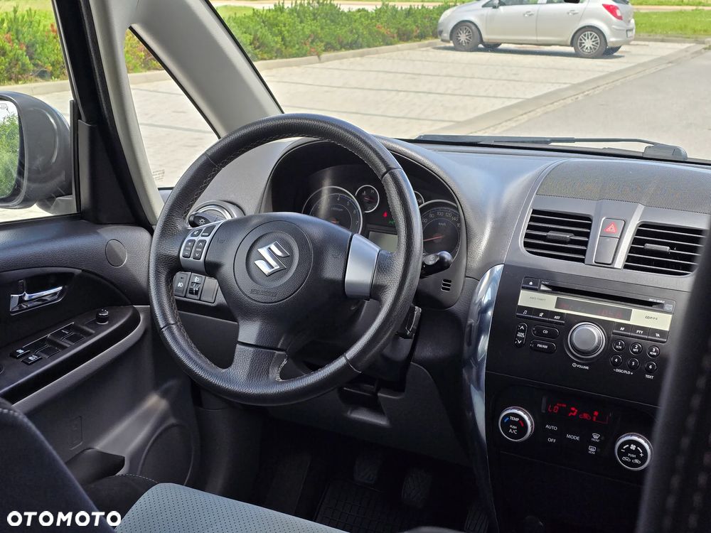 Suzuki SX4 1.6 VVT 4x2 Style - 13