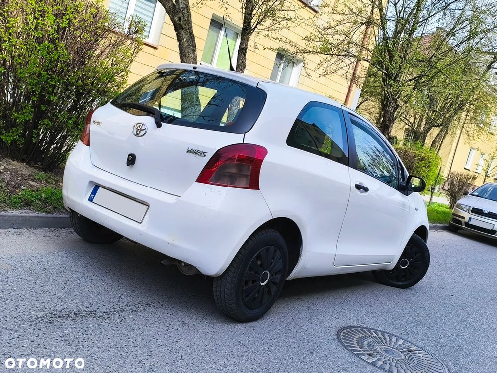 Toyota Yaris 1.0 Luna Start - 5