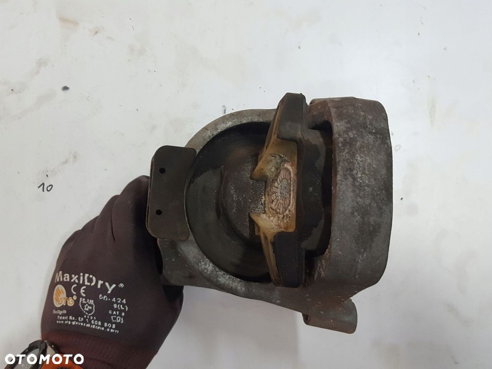 AUDI A4 B9 8W 15-18r 1.4 TFSI PODUSZKA SILNIKA LEWA 8W0199371BR - 3