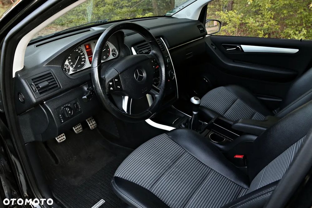 Mercedes-Benz Klasa B 200 Special Edition - 6