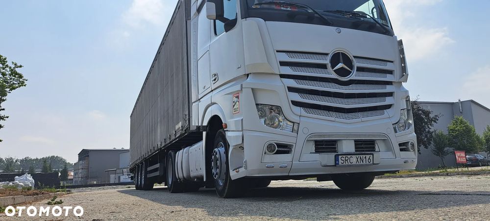 Mercedes-Benz Actros MP4 - 3