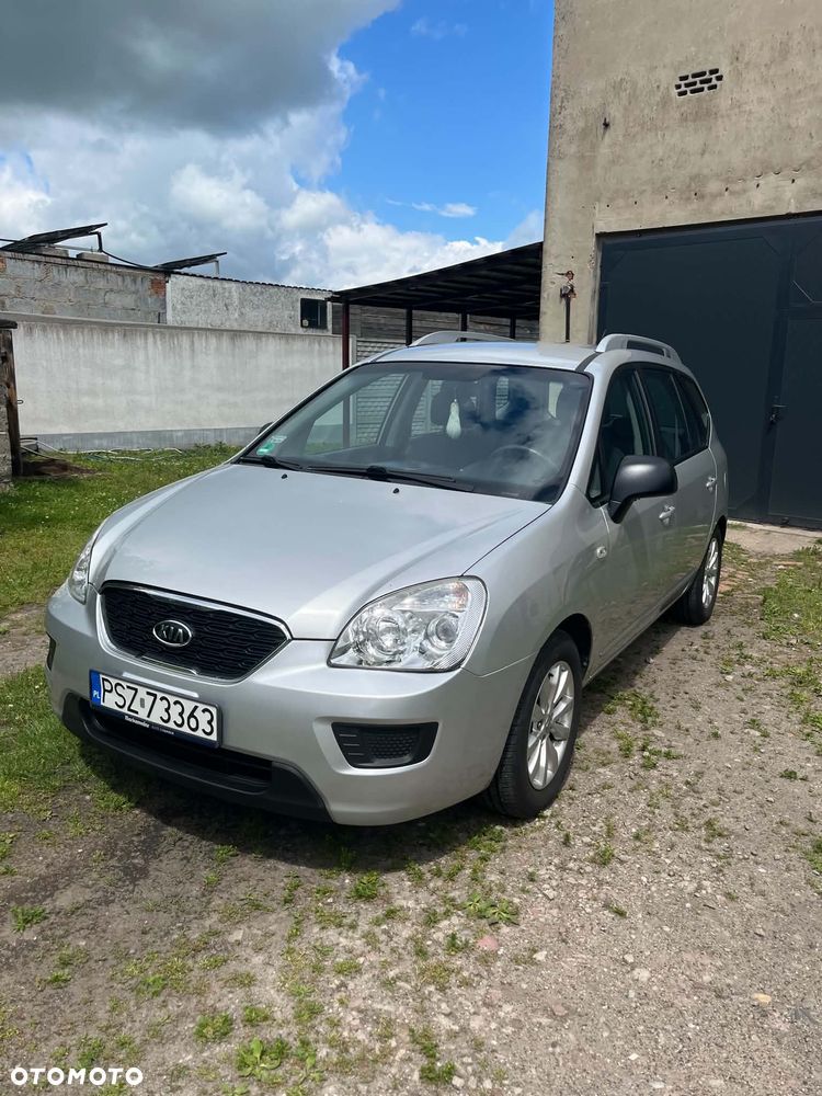 Kia Carens 1.6 Tour - 1
