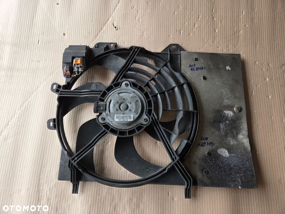 Wentylator chłodnic Peugeot 208 1.6 E HDI - 1