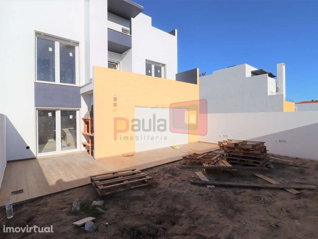 MORADIA NOVA - PEGÕES - Grande imagem: 3/26