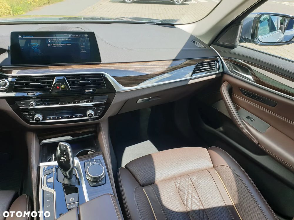 BMW Seria 5 530e iPerformance xDrive Luxury Line - 12