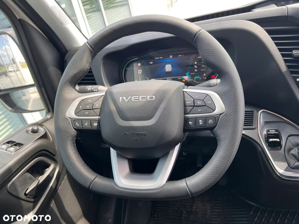Iveco W CENIE PRZEGLĄDY EKSPOATACYJNE 4 LATA lub 300 000 km !!! - 25