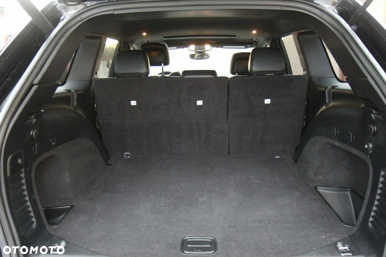 Jeep Grand Cherokee - 16