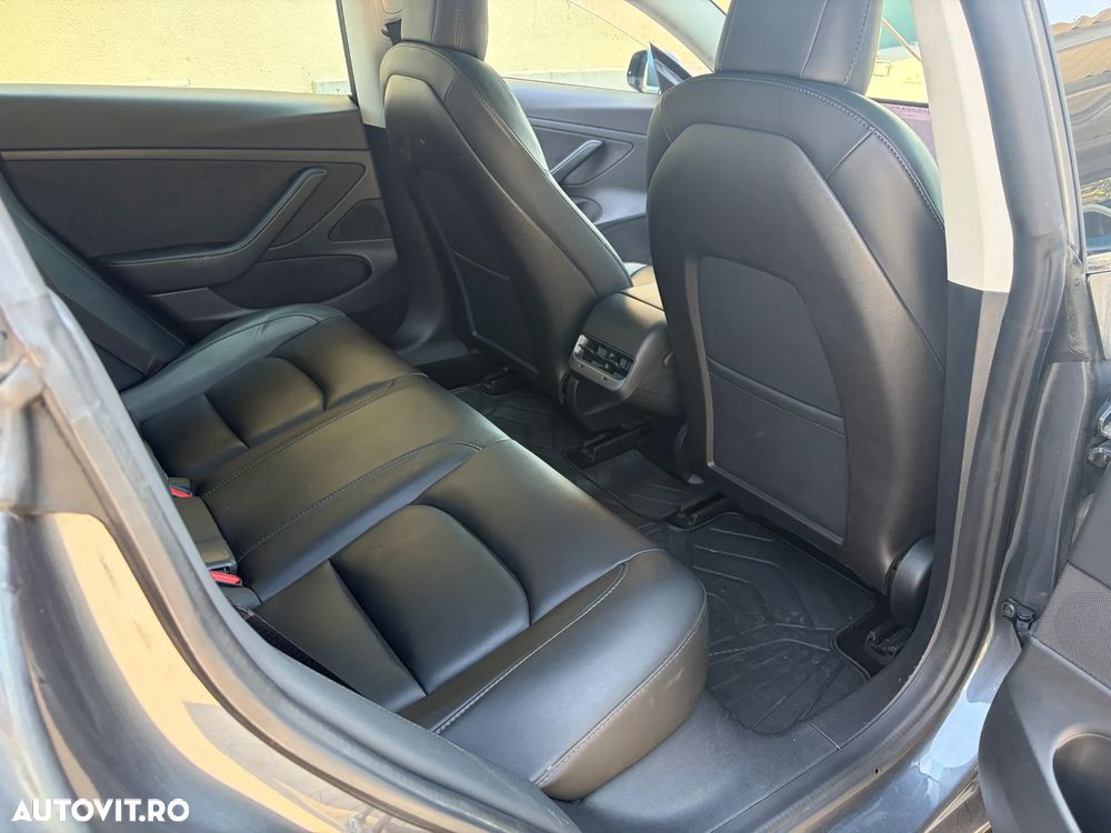 Tesla Model 3 - 26