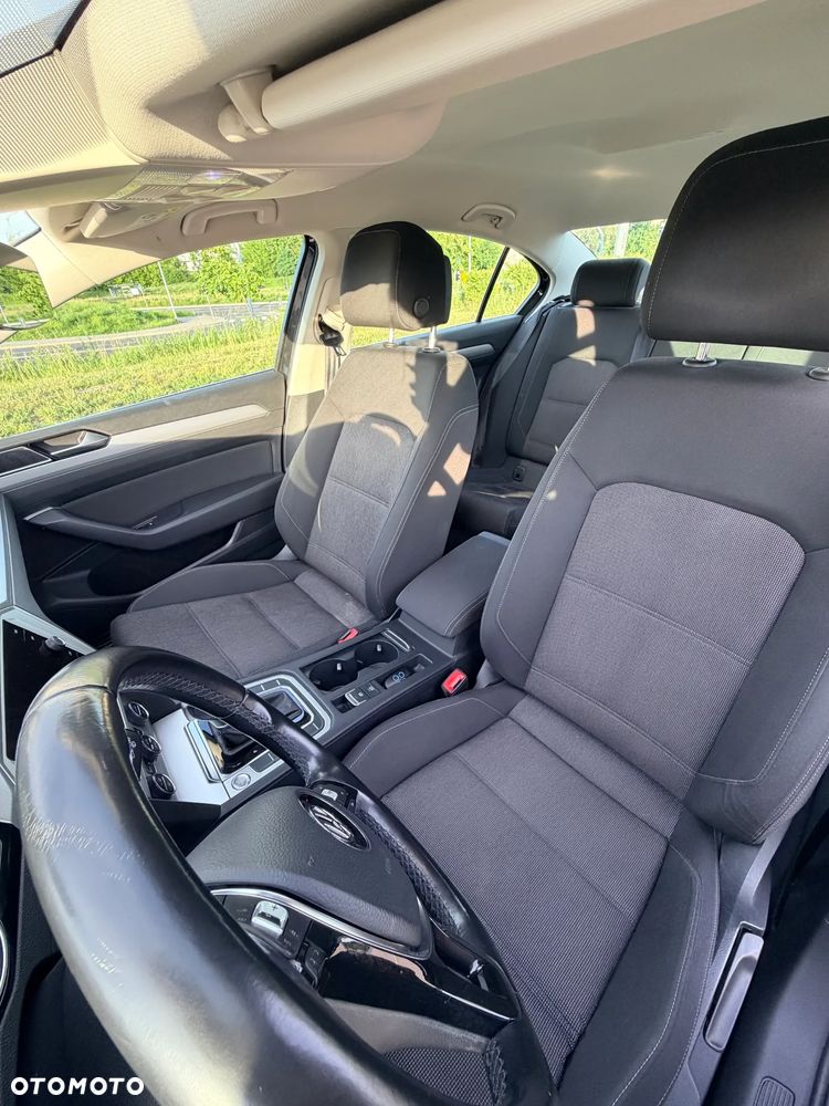 Volkswagen Passat 2.0 TDI SCR Comfortline DSG - 7