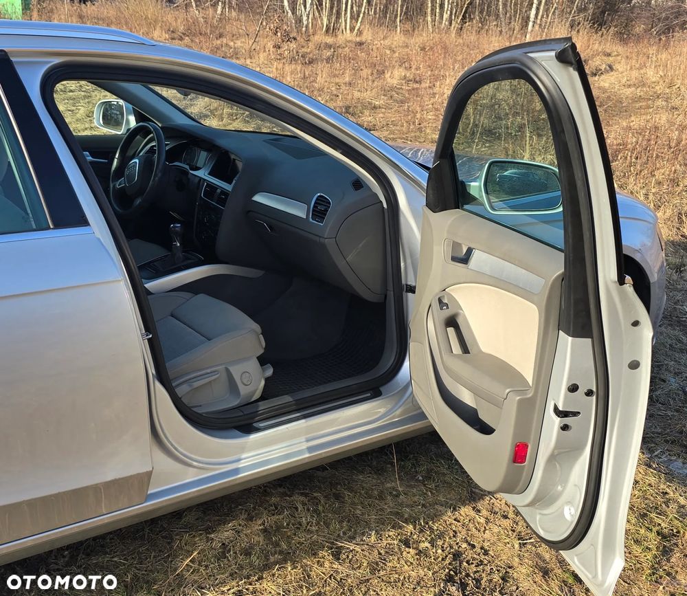 Audi A4 Avant 2.0 TDI DPF - 11