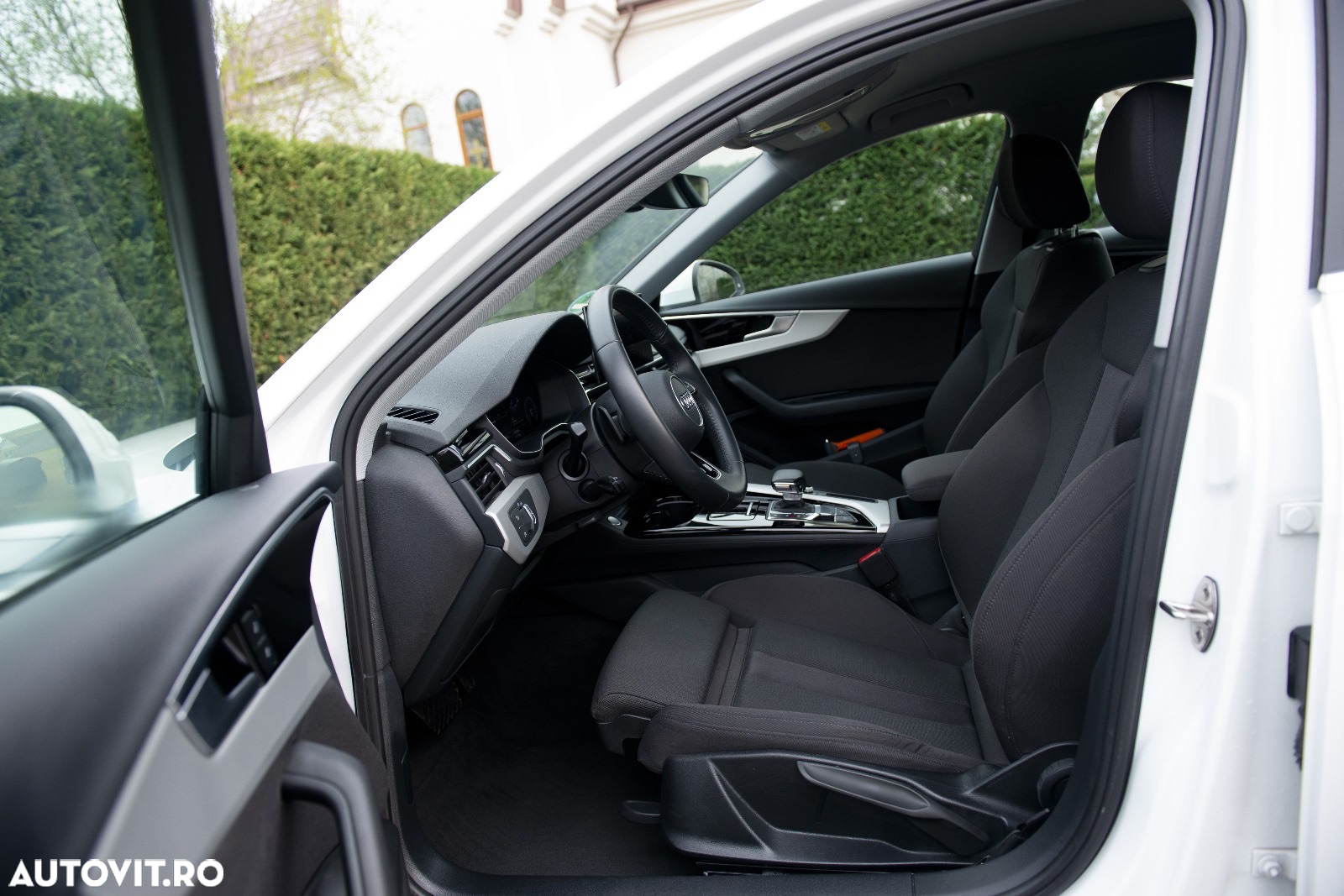 Audi A4 35 TFSI S tronic design - 24