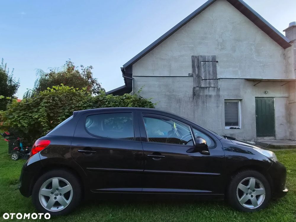 Peugeot 207 - 3