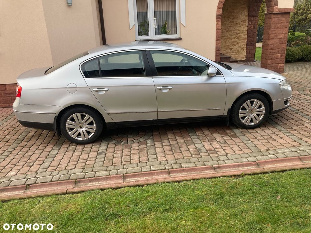 Volkswagen Passat 2.0 TDI DPF Comfortline - 4
