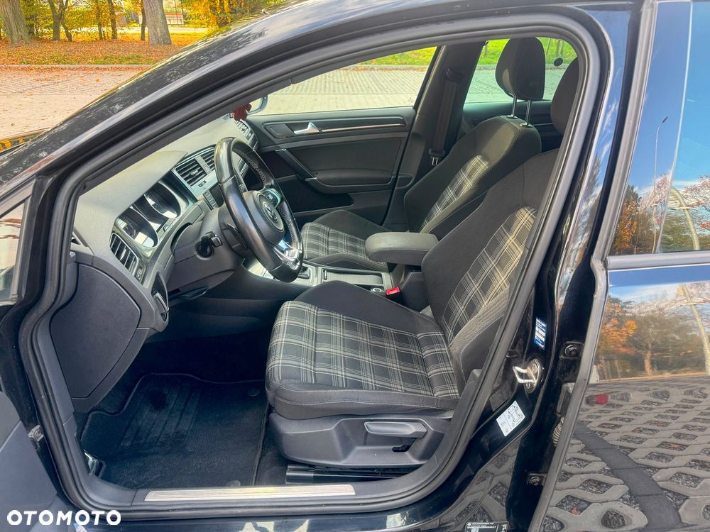 Volkswagen Golf 2.0 TDI BMT GTD DSG - 13
