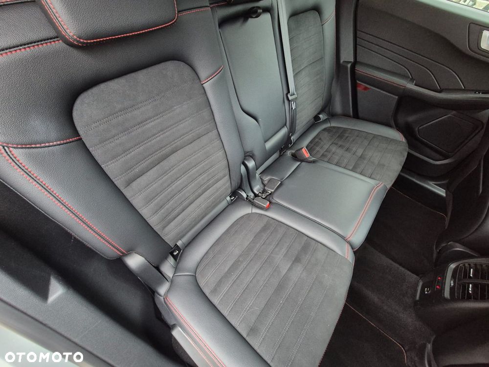 Ford Kuga 1.5 EcoBoost ST-LINE - 21