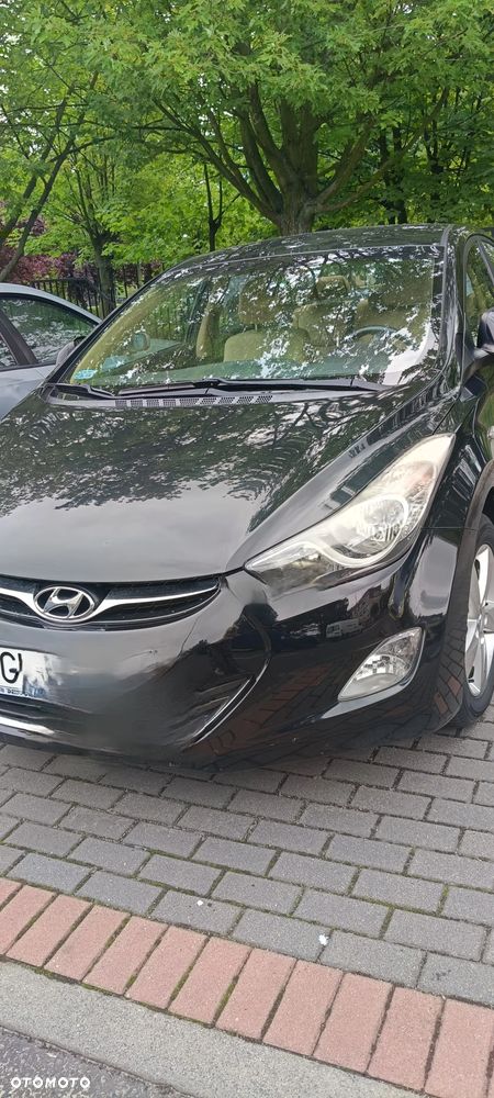 Hyundai Elantra 1.6 Classic + - 4