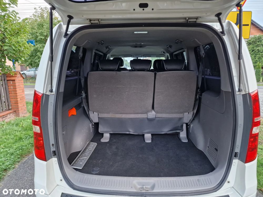 Hyundai H-1 2.5 CRDi Premium - 17