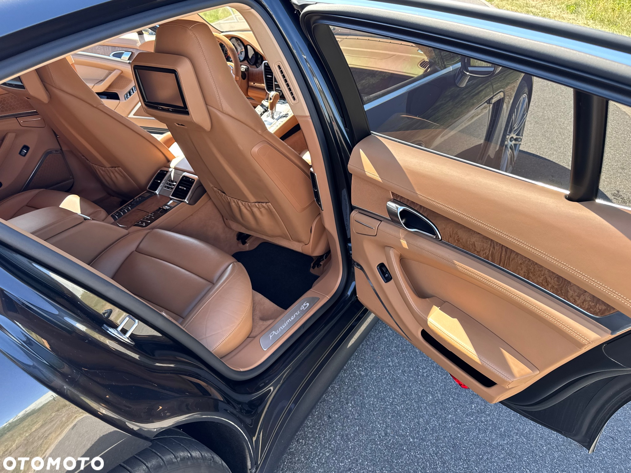Porsche Panamera 4S - 24