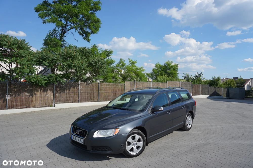Volvo V70 2.0 Kinetic - 1