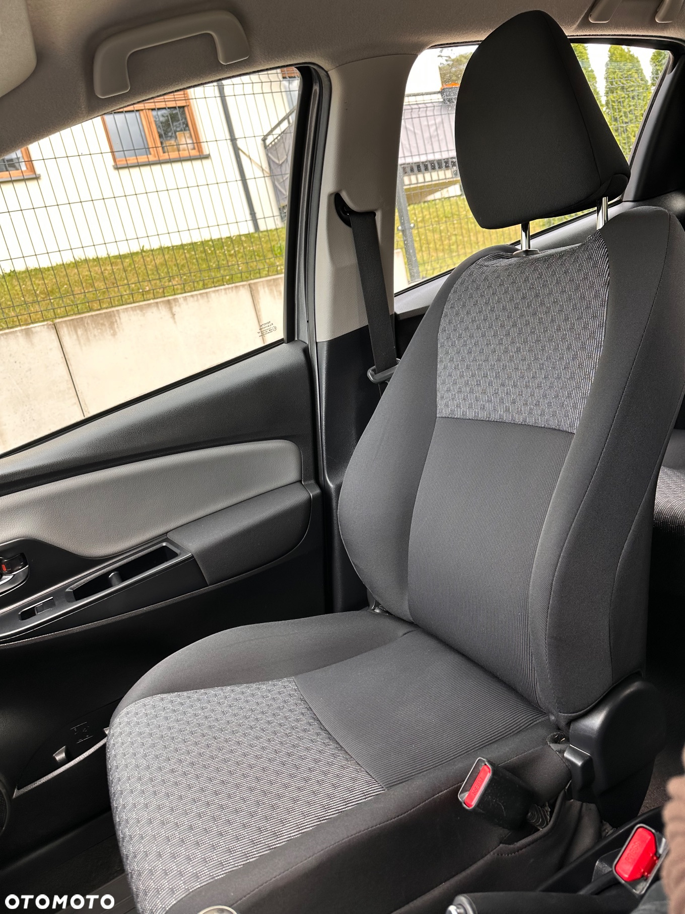 Toyota Yaris 1.0 VVT-i - 15