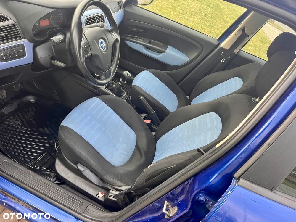 Fiat Grande Punto - 9