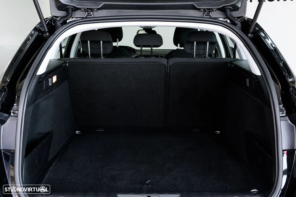 Peugeot 308 SW - 10