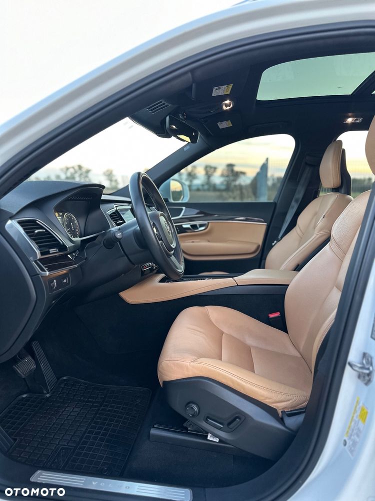 Volvo XC 90 T6 AWD Geartronic Momentum Pro - 17