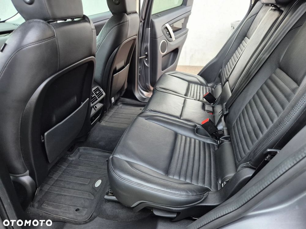 Land Rover Discovery Sport 2.0 P200 mHEV S - 20