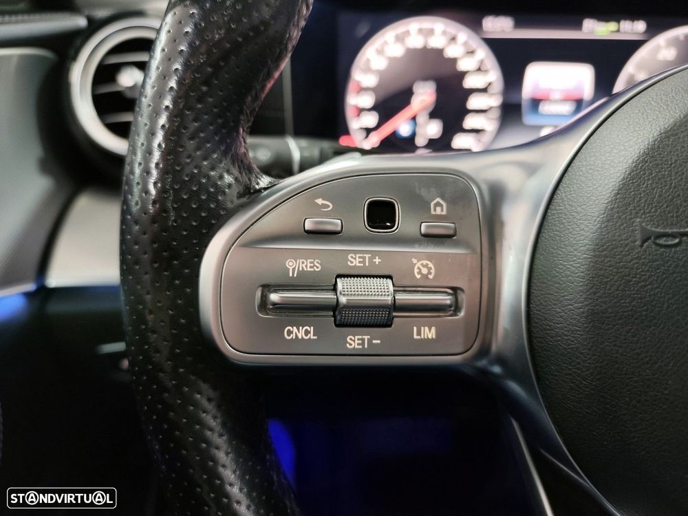 Mercedes-Benz E 300 de AMG Line - 24