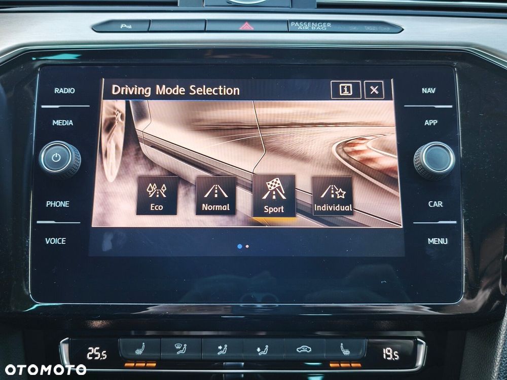 Volkswagen Passat Variant - 37