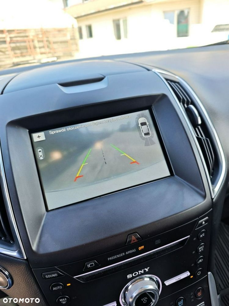 Ford Edge - 10