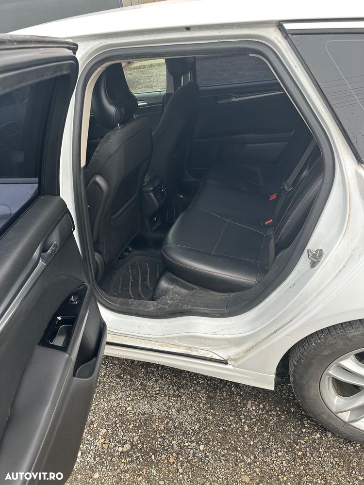 Ford Mondeo 2.0 TDCi Start-Stopp Vignale - 8