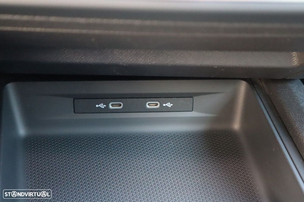 SEAT Leon ST 2.0 TDI Style — fotografia 14