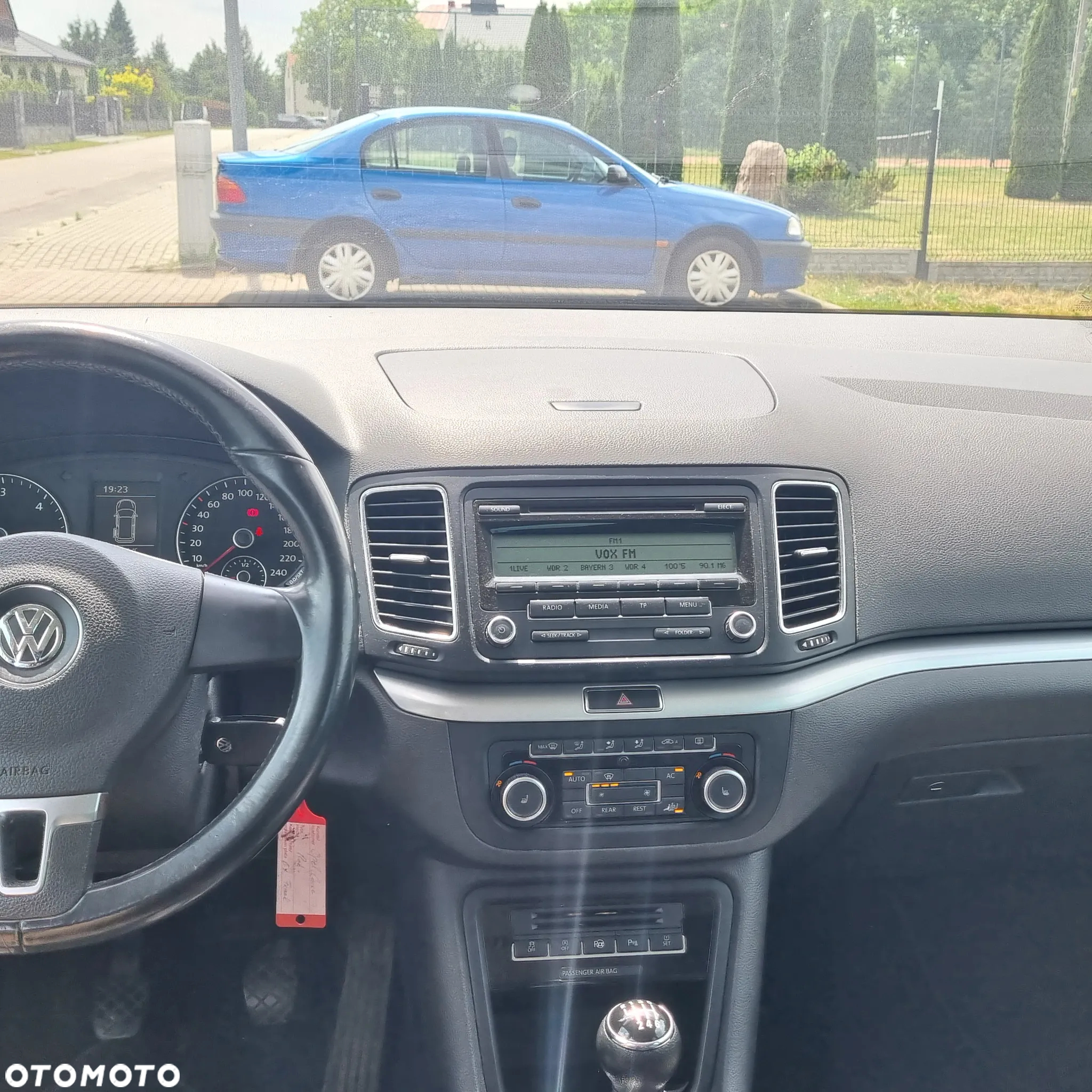 Volkswagen Sharan 2.0 TDI Basis - 10