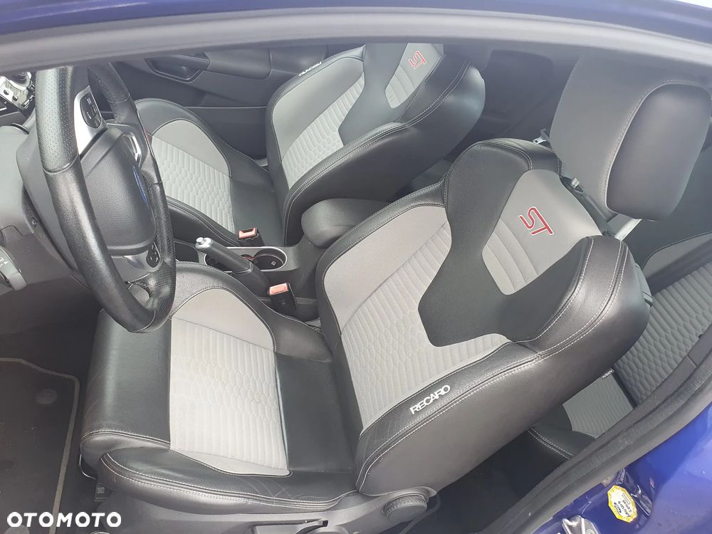Ford Fiesta ST - 11