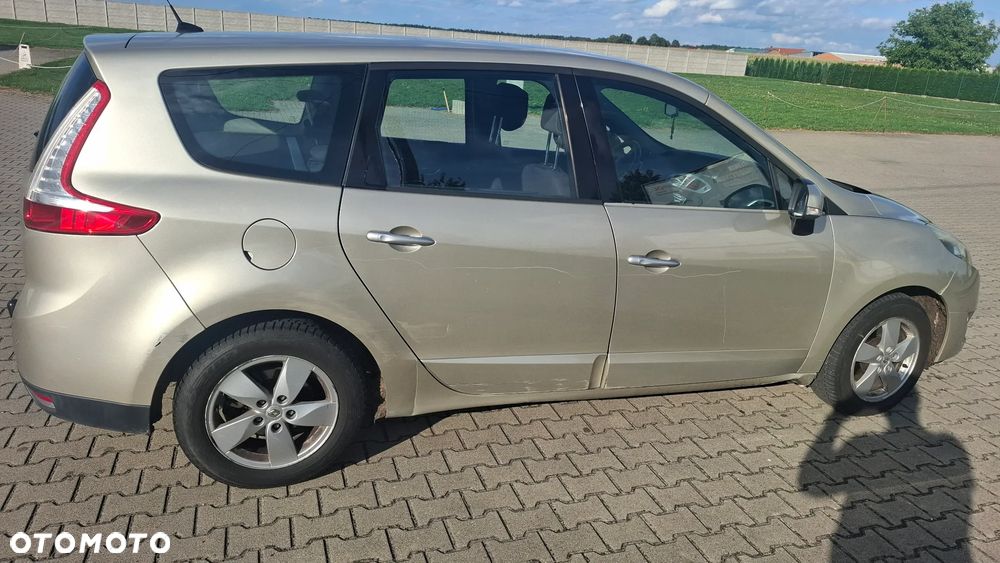 Renault Scenic 1.9 dCi Tech Run Euro5 - 7