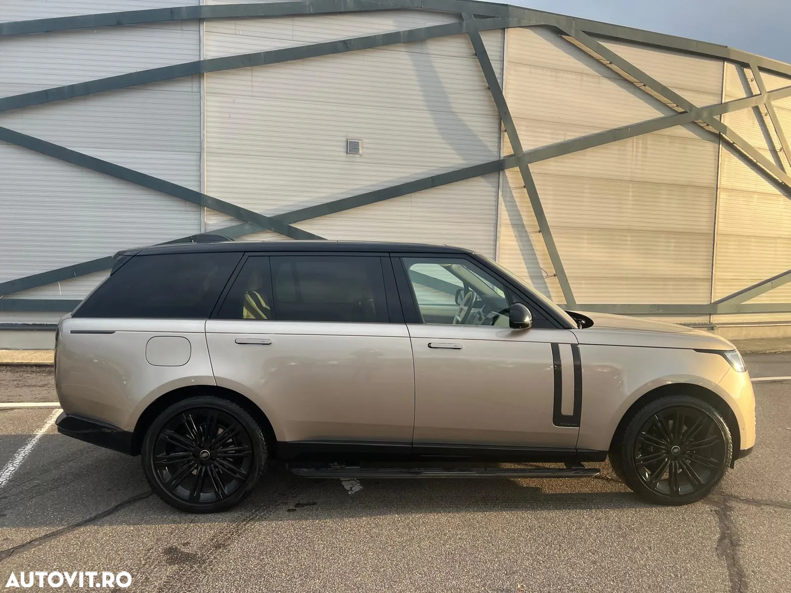 Land Rover Range Rover - 11