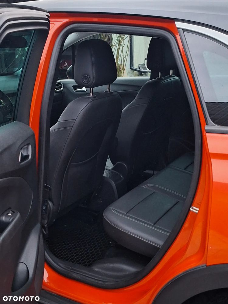 Opel Crossland X - 30