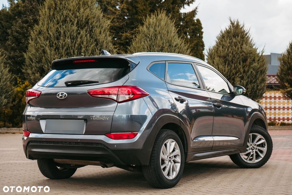 Hyundai Tucson blue 1.7 CRDi 2WD Intro Edition - 15