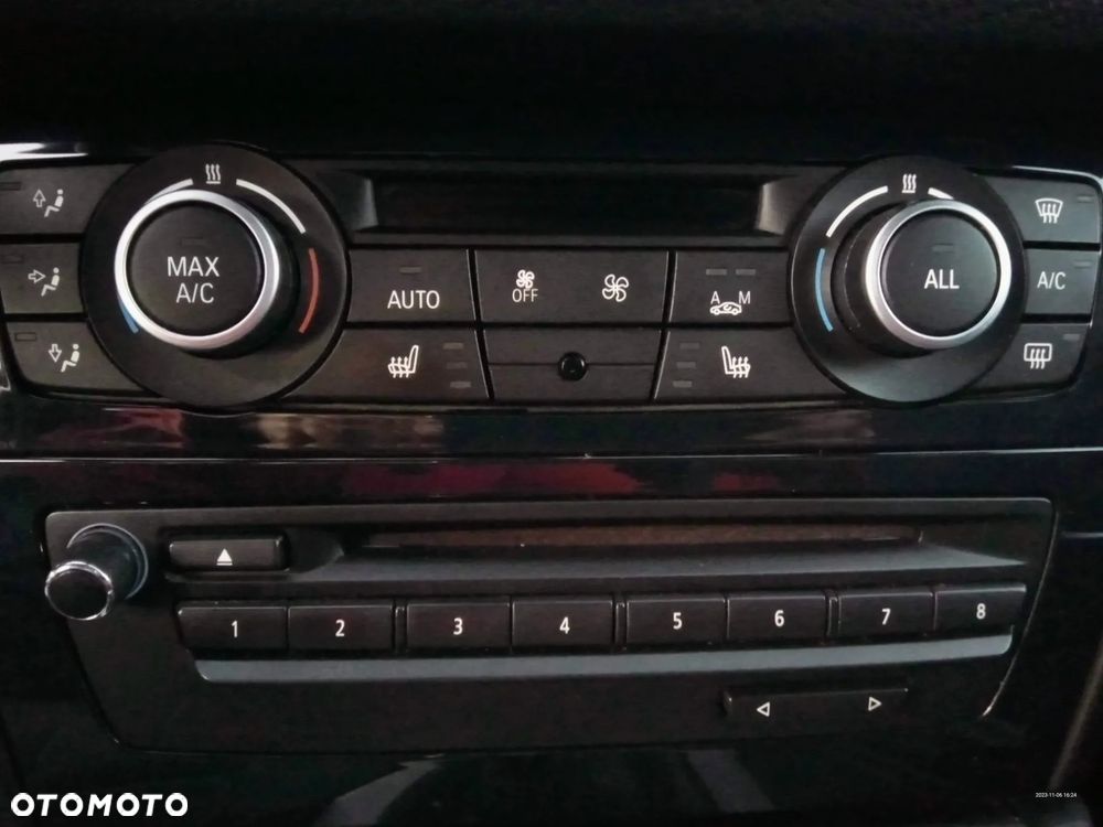 BMW X1 xDrive18d xLine - 15