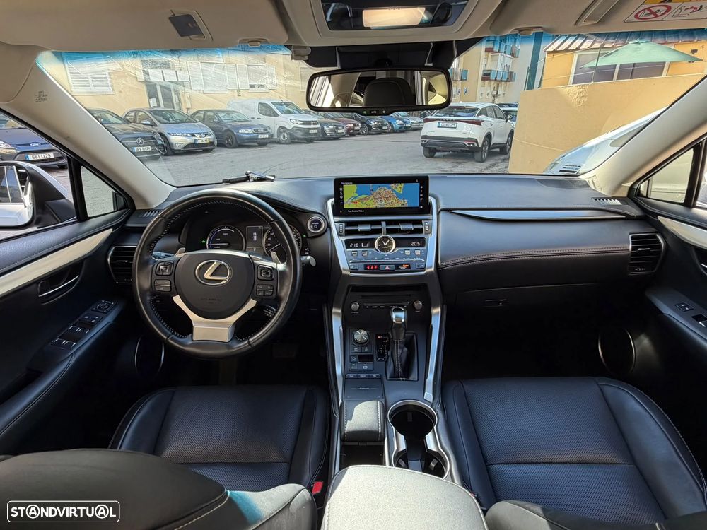 Lexus NX 300h F Sport 4WD - 8