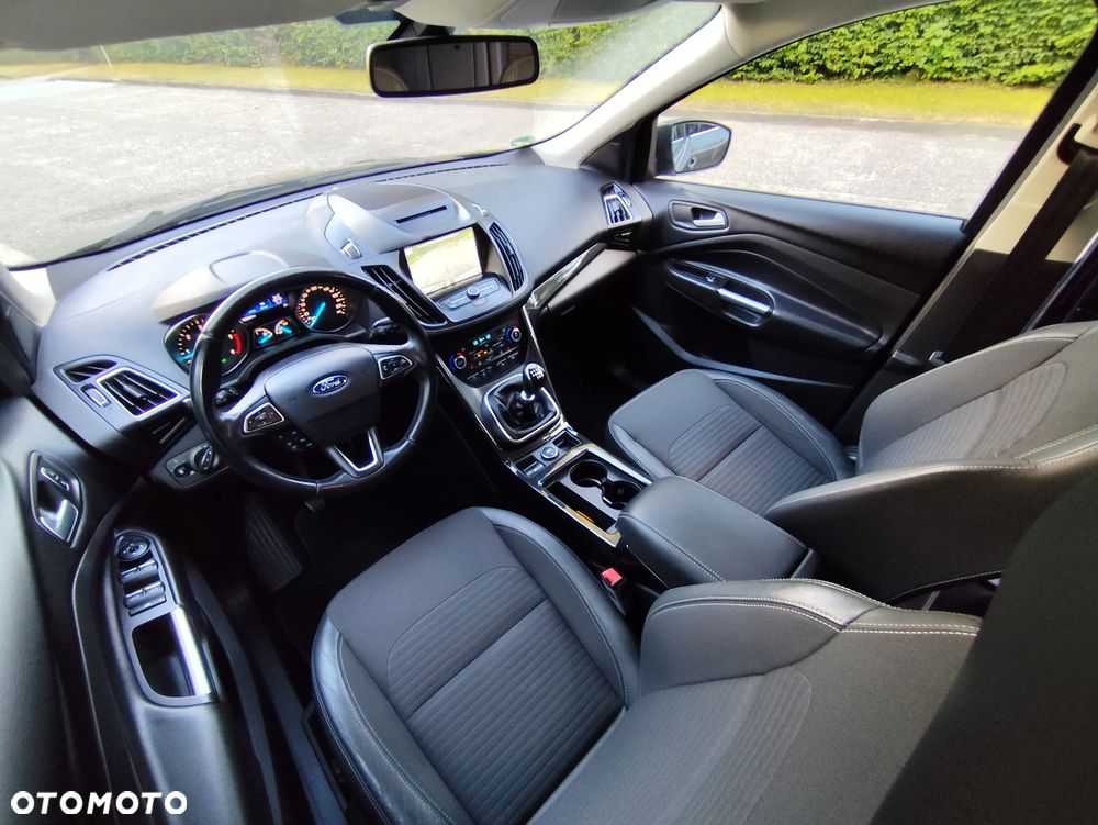 Ford Kuga 2.0 TDCi 4x4 Titanium - 33