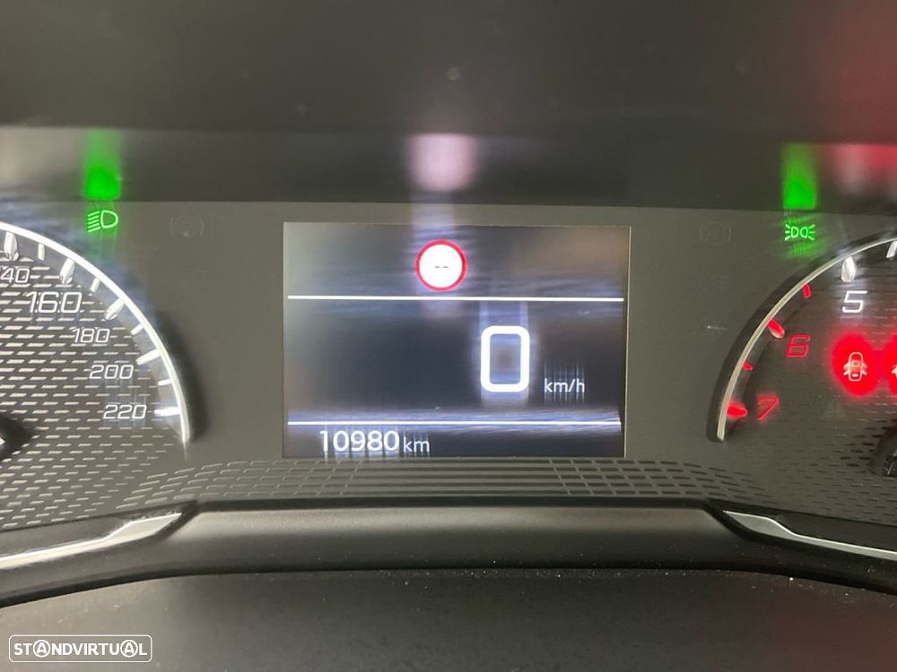 Peugeot 208 1.2 PureTech Active - 9