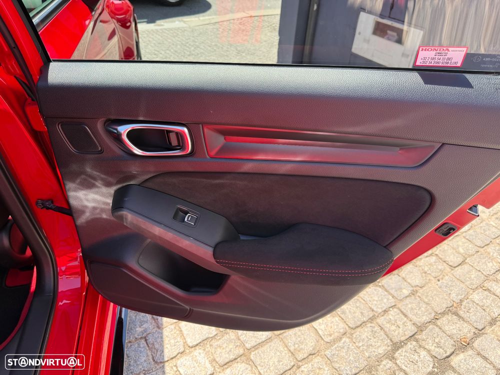 Honda Civic 2.0 VTEC Turbo Type R - 56