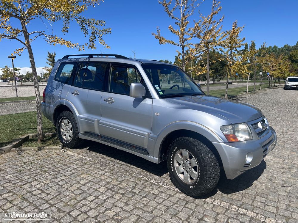 Mitsubishi Pajero 3.2 DI-D GLS - 1