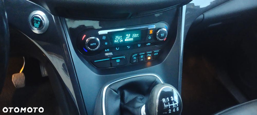 Ford Kuga 2.0 TDCi 4x4 ST-Line - 11