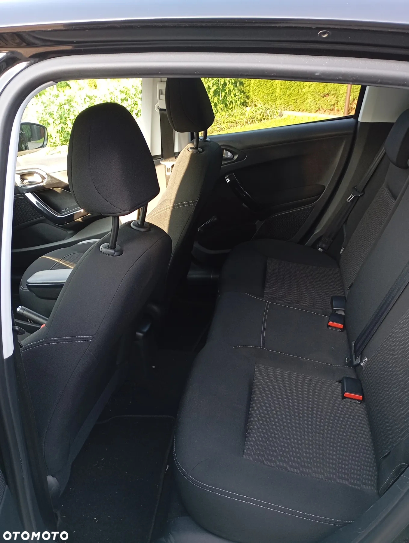 Peugeot 208 e-HDi 92 Stop&Start Style - 10