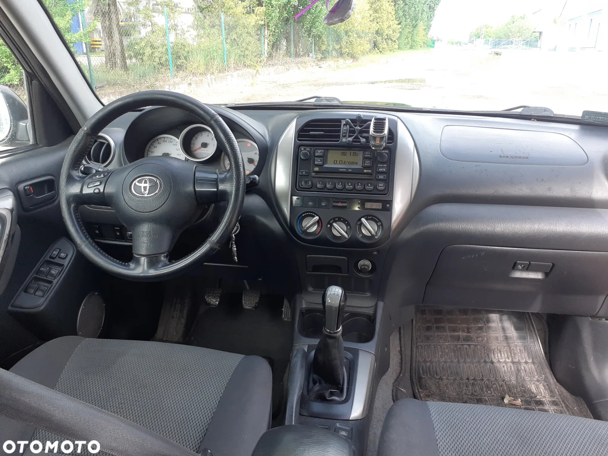 Toyota RAV4 2.0 D-4D 4x4 - 5
